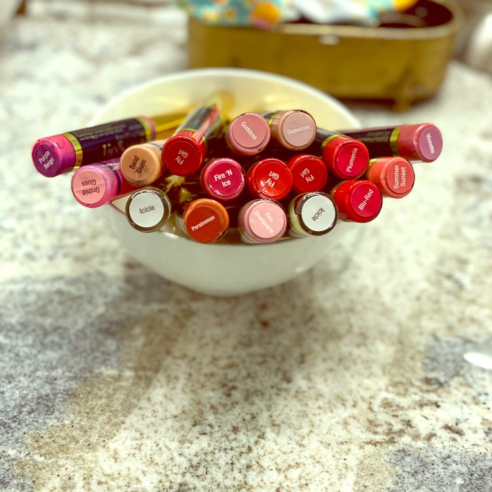 Lipsense lip color 17 unopened